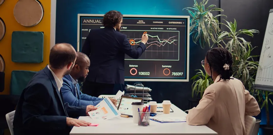 How Can Organizations Benefit From Implementing Strategic Sourcing in Procurement